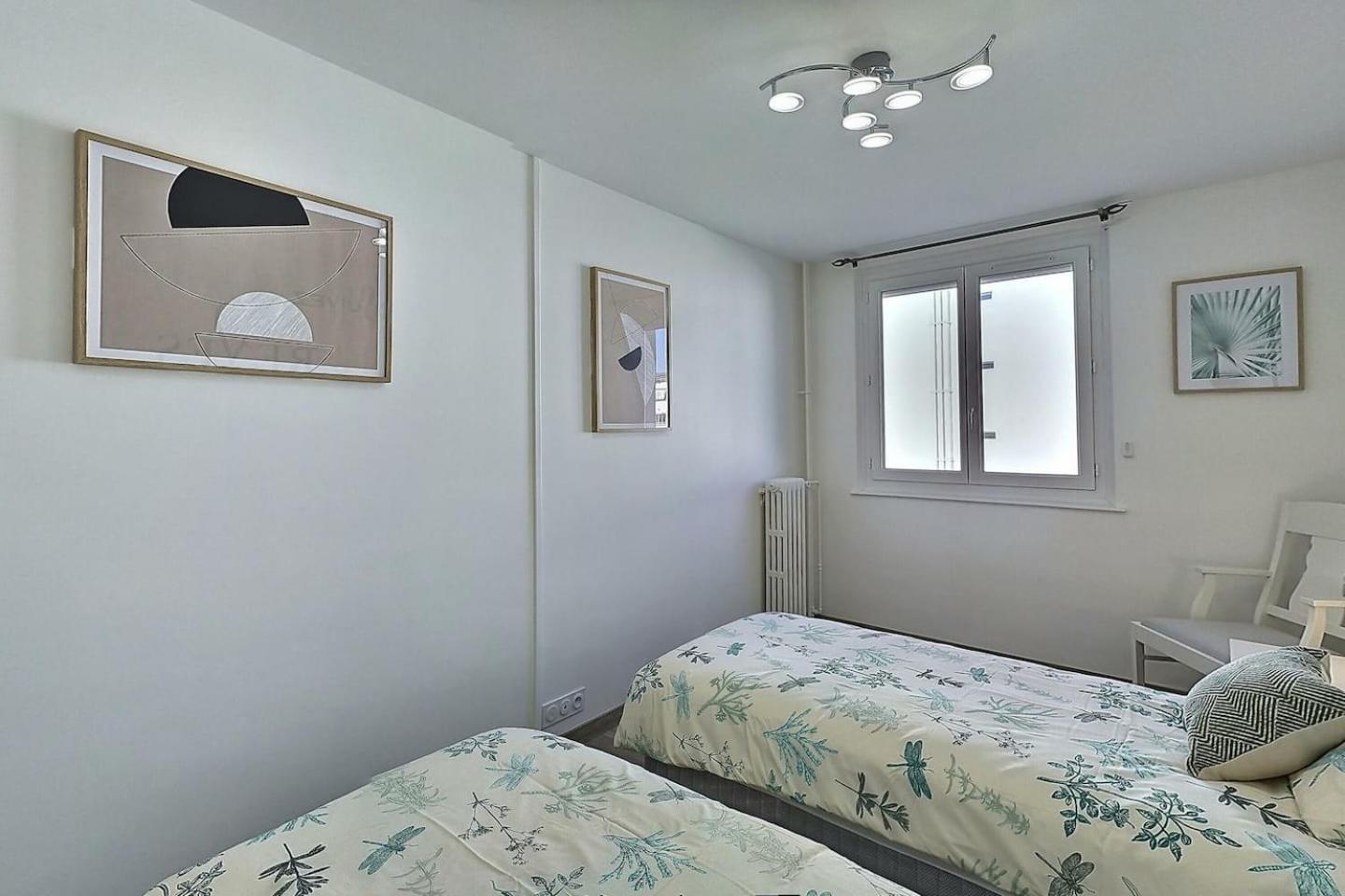 Le Voltaire - Balcon - 2 Chb - 3 Lits - 2 Min Gare Et Cente-Ville - Mon Groom Troyes Bagian luar foto